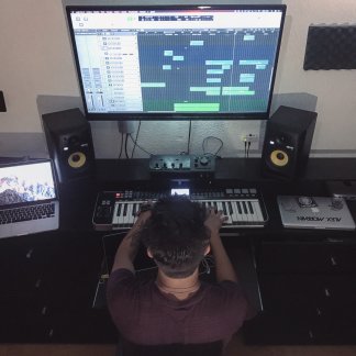 Music Producer - Alexmorrain